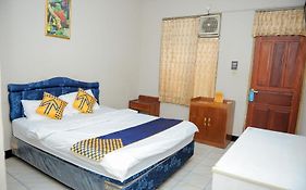 SPOT ON 2559 Hotel Handayani Syariah